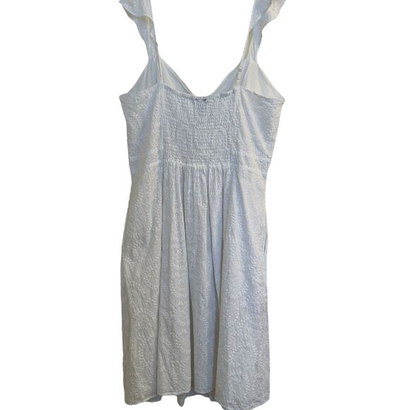 City Chic Women's Plus Size Eyelet White Dress Size 16 Beach Party Yatch Cruise - Picture 3 of 5